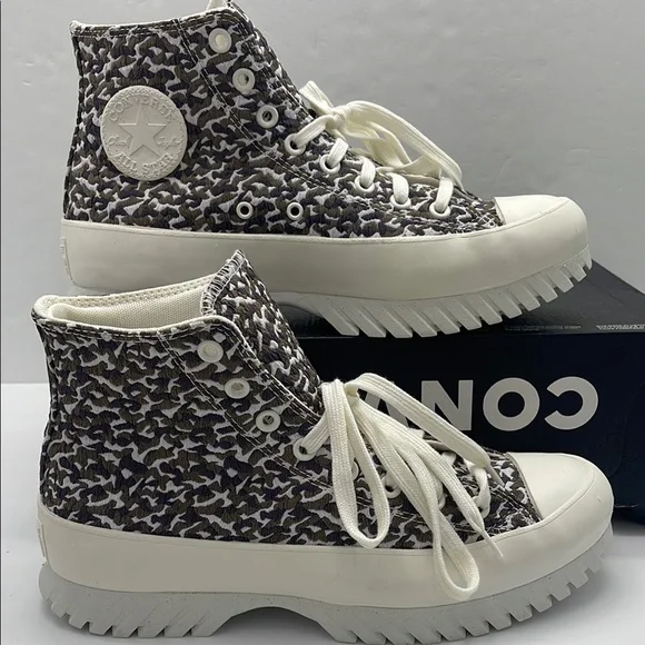 Converse WMNS High-Top Platforms A00877C
CTAS LUGGED 2.0 HI
SAND DUNE/EGRET/EGRT - Picture 1 of 16